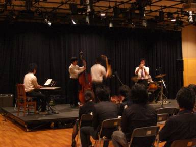 2009  V}Cu