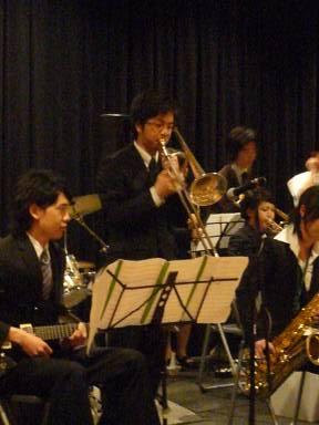 2009  V}Cu